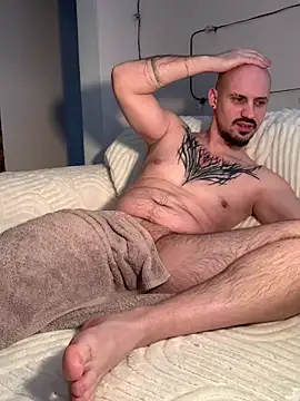 AssHunter4k online show from 1, 2, 2026