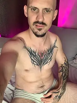 AssHunter4k online show from 15, 9, 2025