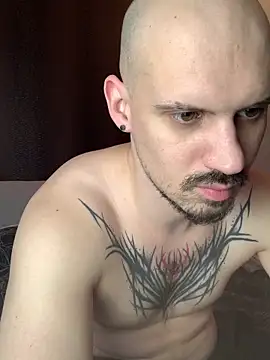 AssHunter4k online show from 16, 12, 2025