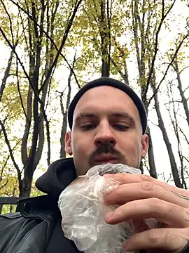 AssHunter4k online show from 25, 10, 2025