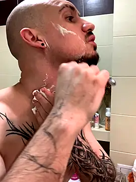 AssHunter4k online show from 3, 12, 2025