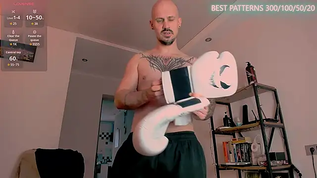 AssHunter4k online show from 15, 12, 2025