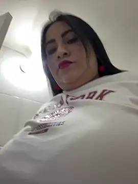 Miia Jazmin online show from 5, 5, 2026