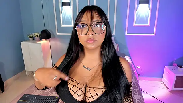 isabella zc online show from 18, 5, 2026