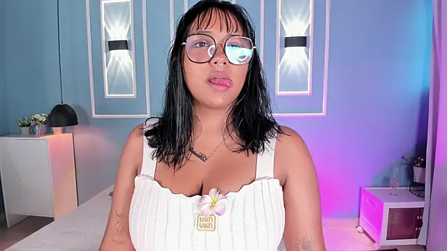 isabella zc online show from 25, 7, 2026