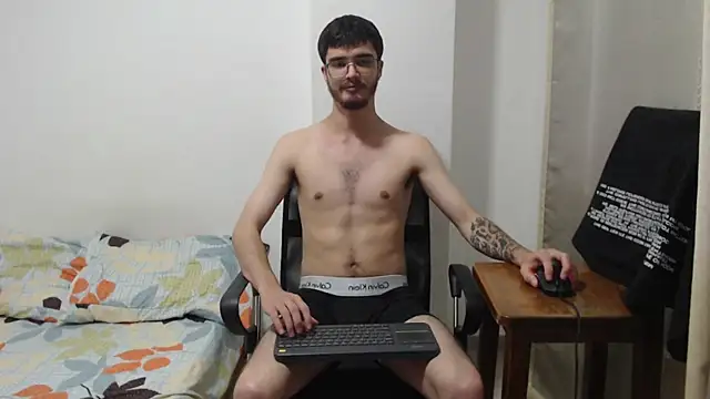 Aleex Miller online show from 8, 11, 2025