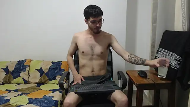 Aleex Miller online show from 1, 11, 2025