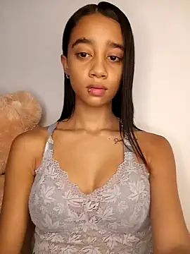 Zoe Sweett18 online show from 22, 4, 2026