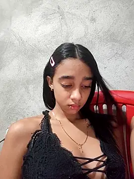 Snapshot of Zoe_Sweett18 chatting on 2, 2, 2026 Zoe Sweett18 online show from 2, 2, 2026