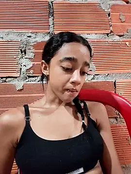 Zoe Sweett18 online show from 8, 11, 2025