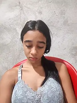 Zoe Sweett18 online show from 1, 12, 2025