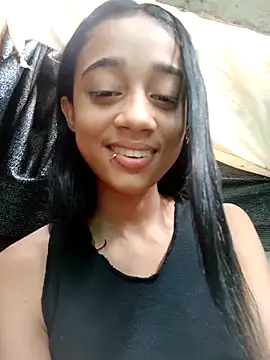 Zoe Sweett18 online show from 7, 3, 2025