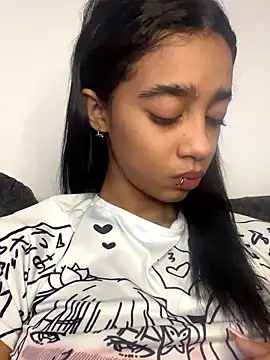 Snapshot of Zoe_Sweett18 chatting on 20, 2, 2026 Zoe Sweett18 online show from 20, 2, 2026