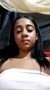 Zoe Sweett18 online show from 3, 3, 2025