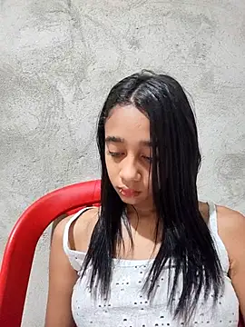 Zoe Sweett18 online show from 16, 12, 2025