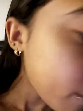 Zoe Sweett18 online show from 14, 4, 2026