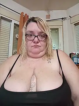 diosacurvy1984 online show from 22, 5, 2026