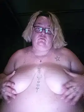 Snapshot of diosacurvy1984 chatting on 29, 6, 2026 diosacurvy1984 online show from 29, 6, 2026