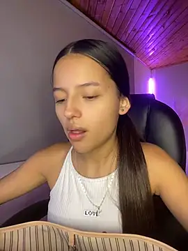 Sofia18 pinkk online show from 30, 5, 2026