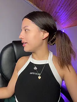 Sofia18 pinkk online show from 23, 2, 2026