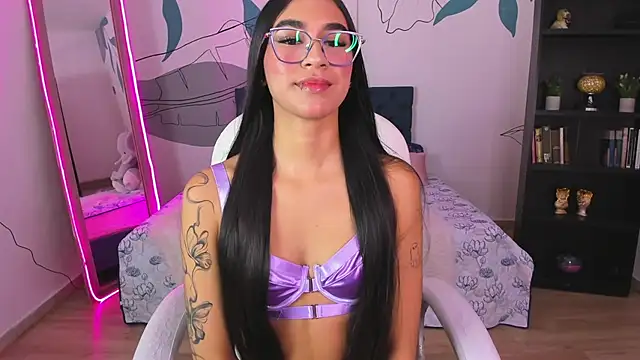 Dana Paula online show from 4, 10, 2025