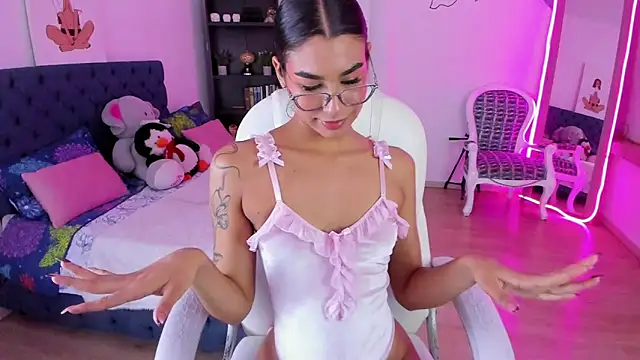 Snapshot of Dana_Paula chatting on 15, 6, 2026 Dana Paula online show from 15, 6, 2026