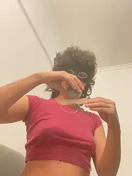 Mia   Love online show from 10, 3, 2025