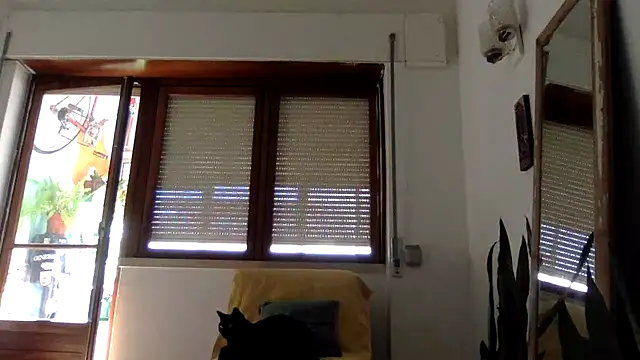 Mia   Love online show from 17, 1, 2025