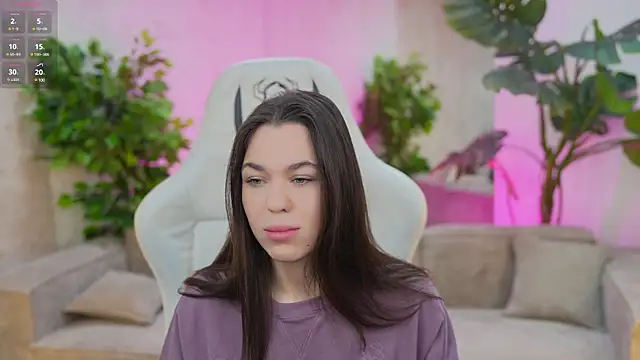 Roxi Twix online show from 7, 2, 2025