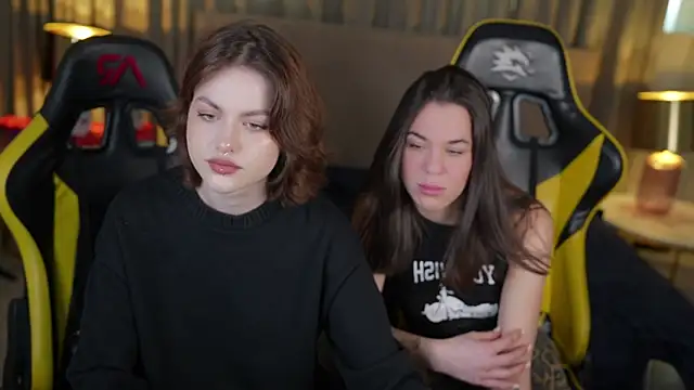 Roxi Twix online show from 29, 1, 2025