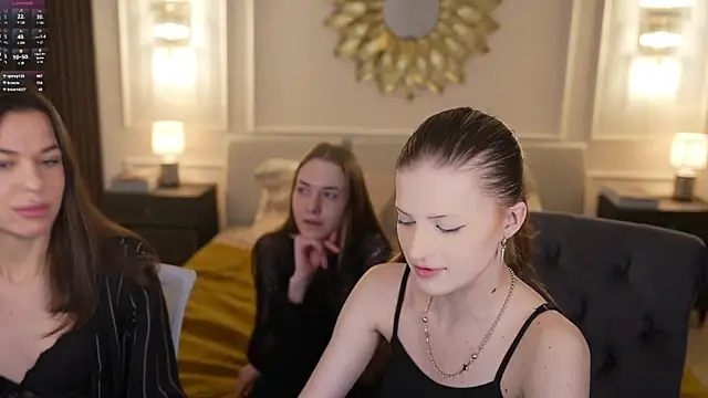 Roxi Twix online show from 26, 2, 2025