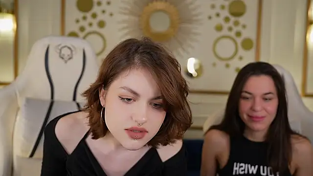 Roxi Twix online show from 29, 1, 2025