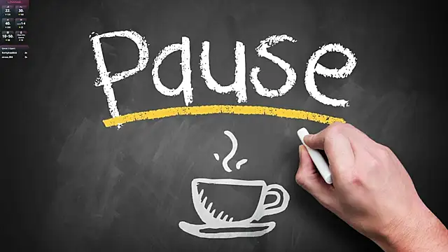 Roxi Twix online show from 9, 2, 2025