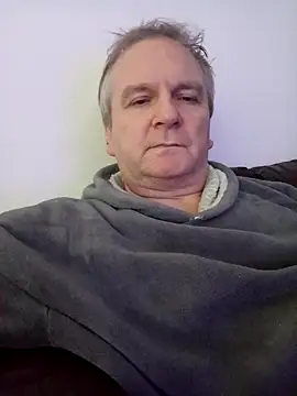 Paolo7619 online show from 2, 2, 2025