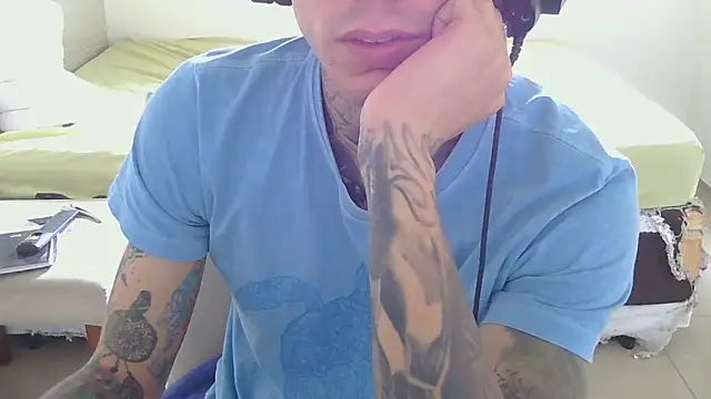 Snapshot of smokingink chatting on 3, 6, 2026 smokingink online show from 3, 6, 2026