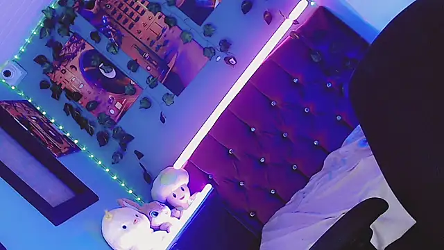 Arlet Zenere online show from 13, 2, 2025