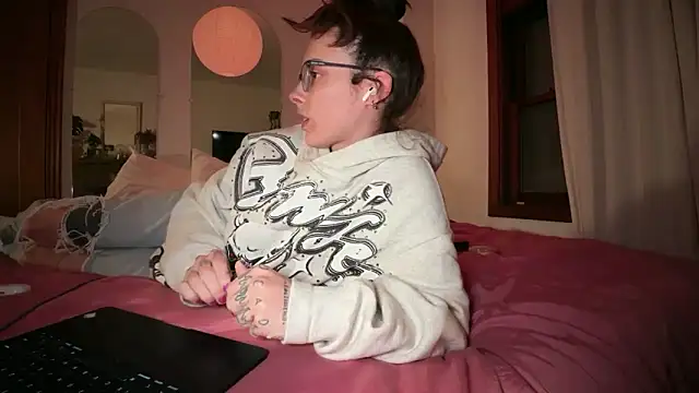 bunnierotten online show from 7, 5, 2026