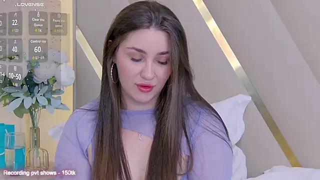 KiraBarlows online show from 26, 10, 2025