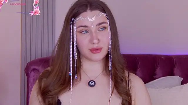 KiraBarlows online show from 10, 5, 2026
