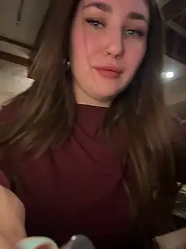 KiraBarlows online show from 27, 3, 2026