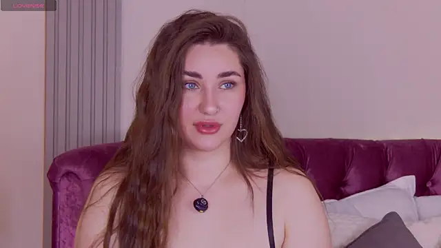 KiraBarlows online show from 18, 5, 2026