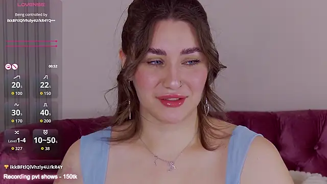 KiraBarlows online show from 25, 11, 2025