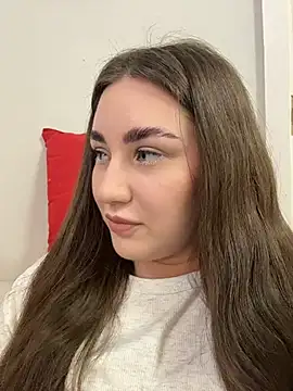 KiraBarlows online show from 25, 2, 2026