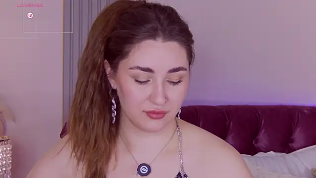 KiraBarlows online show from 17, 5, 2026