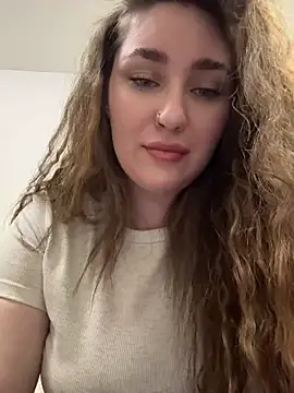KiraBarlows online show from 4, 6, 2026