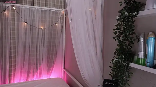 camilapersy online show from 17, 1, 2026