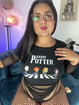 Snapshot of VanneCute1 chatting on 6, 3, 2025 VanneCute1 online show from 6, 3, 2025