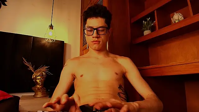 wolfandsky online show from 9, 10, 2025