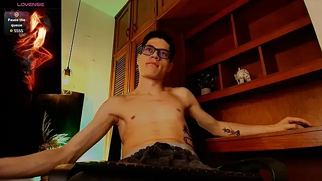 wolfandsky online show from 4, 10, 2025