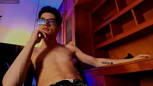 wolfandsky online show from 3, 11, 2025